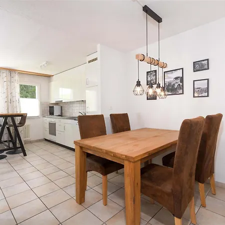 Bright 2br With Parking And Balcony アパート ダヴォス・プラッツ