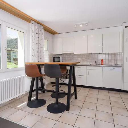 Bright 2br With Parking And Balcony アパート ダヴォス・プラッツ